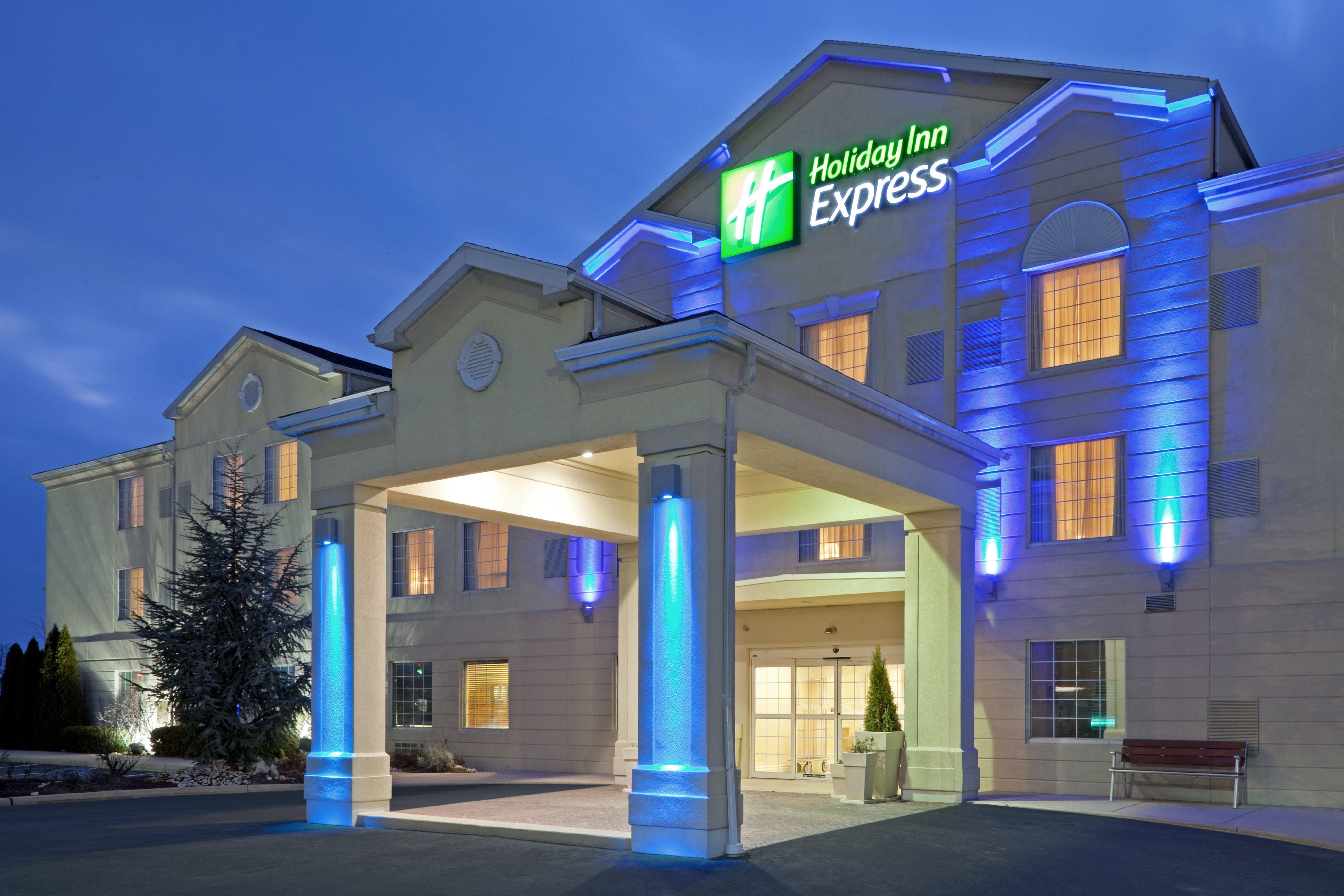 Holiday Inn Express Hotel & Suites Reading By Ihg Экстерьер фото