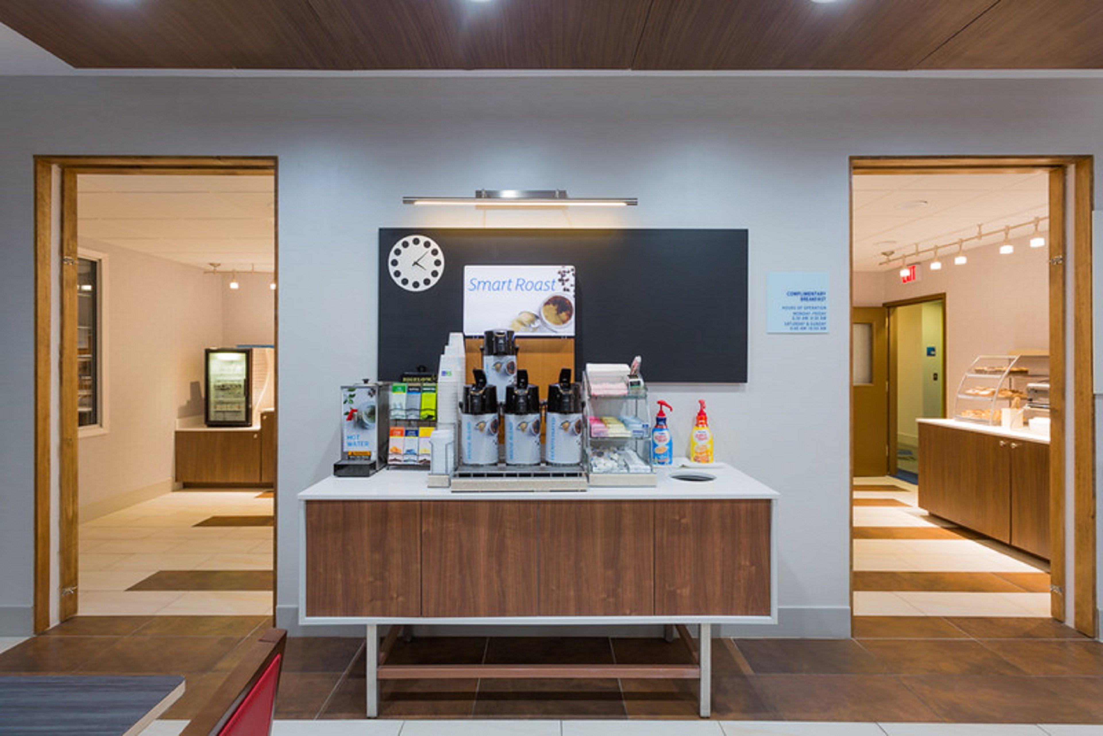 Holiday Inn Express Hotel & Suites Reading By Ihg Экстерьер фото