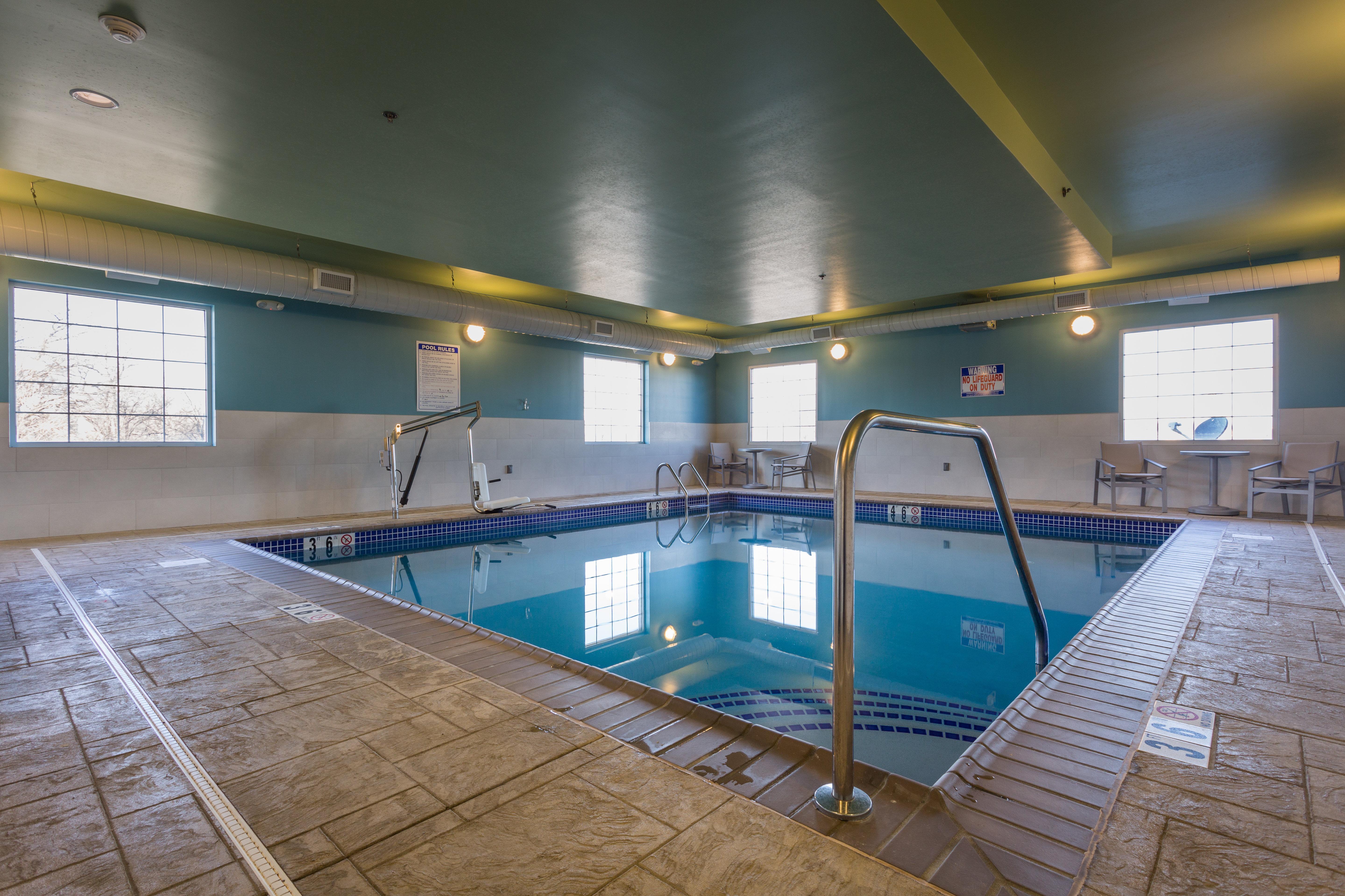 Holiday Inn Express Hotel & Suites Reading By Ihg Экстерьер фото