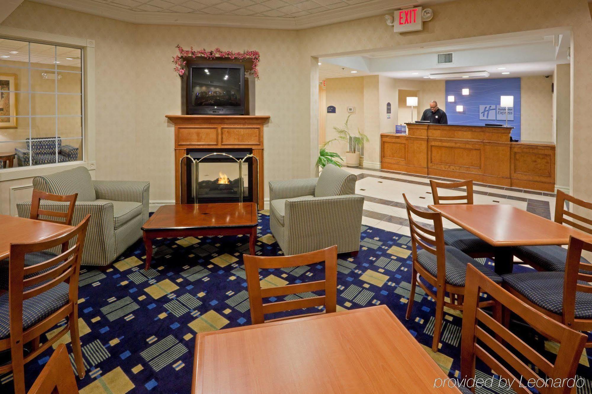 Holiday Inn Express Hotel & Suites Reading By Ihg Экстерьер фото