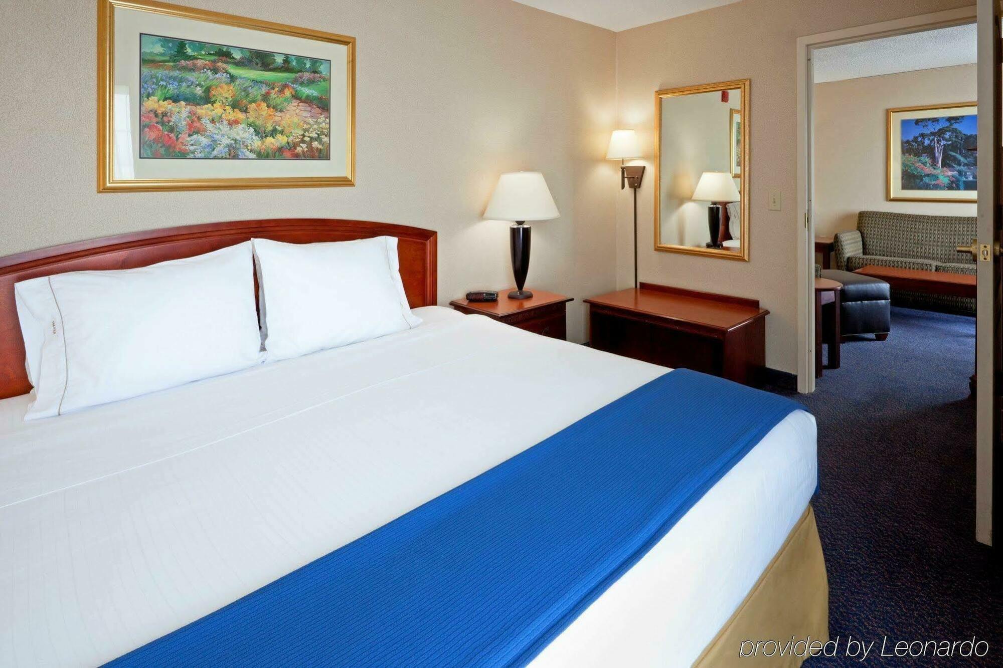 Holiday Inn Express Hotel & Suites Reading By Ihg Экстерьер фото