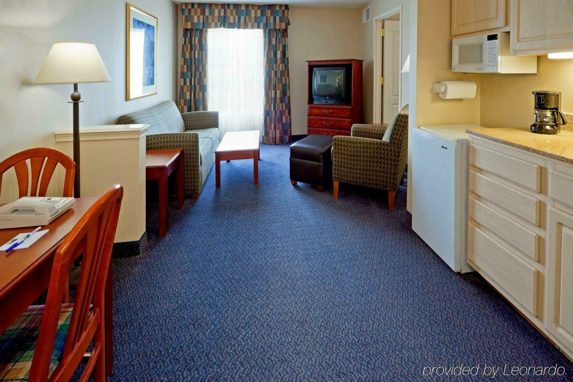 Holiday Inn Express Hotel & Suites Reading By Ihg Экстерьер фото